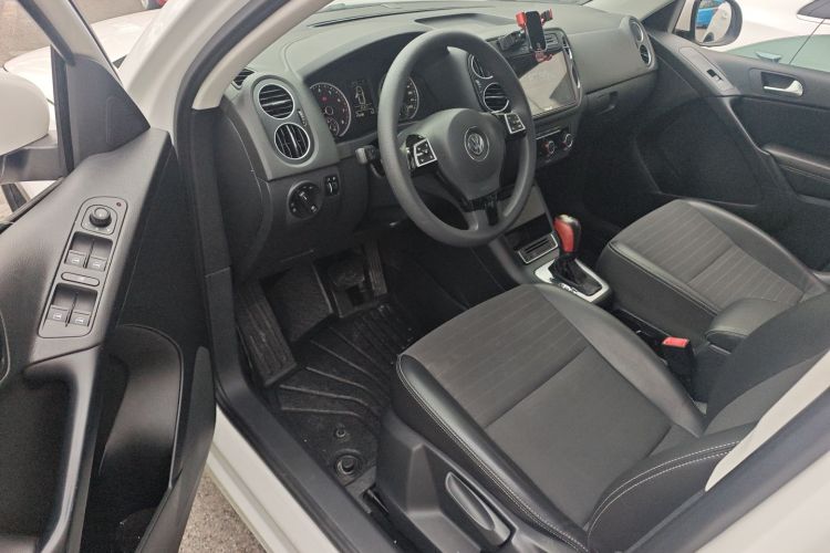 大众 途观 2016款 280TSI 自动两驱丝绸之路风尚版中控内饰20