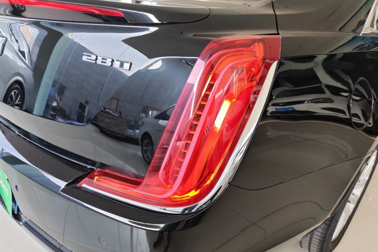 凯迪拉克XTS 2018款 28T 精英型车身外观9