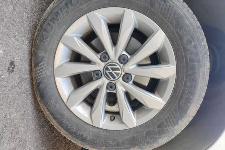 大众 宝来 2023款 200TSI 手动畅行版车身外观10