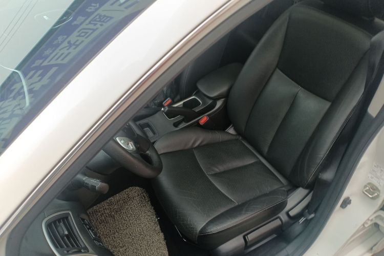 日产 轩逸 2018款 1.6XV CVT尊享版局部细节19