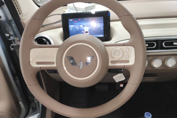 五菱汽车 宏光MINIEV 2025款 四门版 进阶款中控内饰13