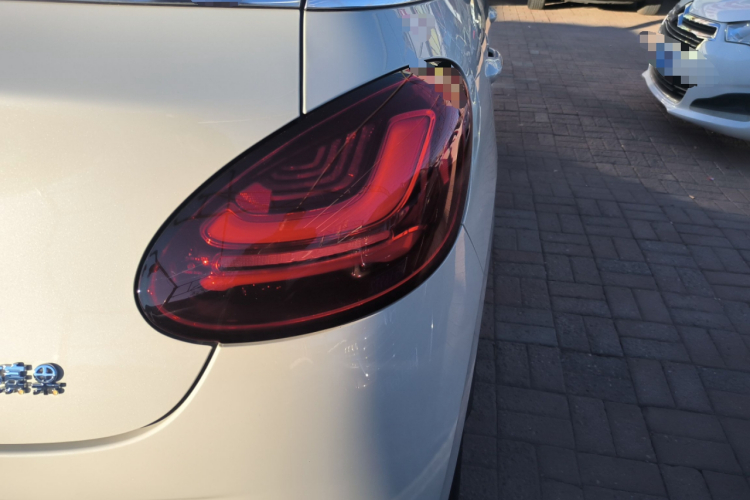 五菱汽车 五菱缤果 2025款 333km 灵犀互联款车身外观9