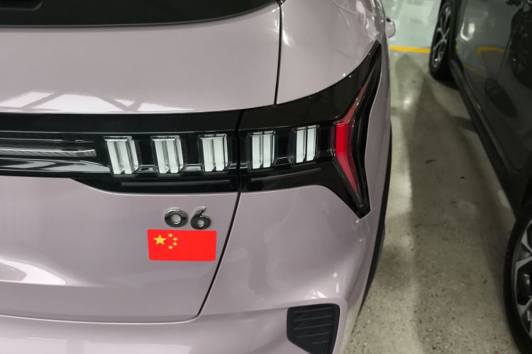 领克06 2023款 Remix 1.5T Shero车身外观9