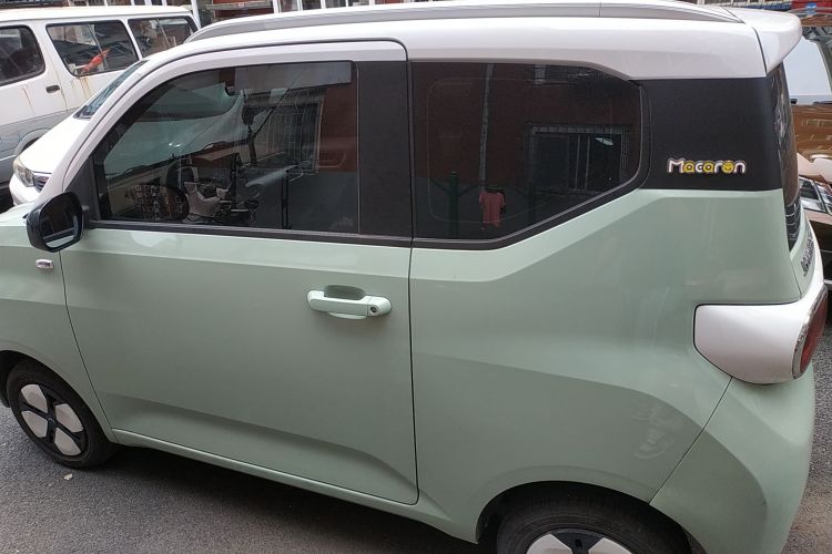 五菱汽车 宏光MINIEV 2024款 第三代 215km 进阶版车身外观4