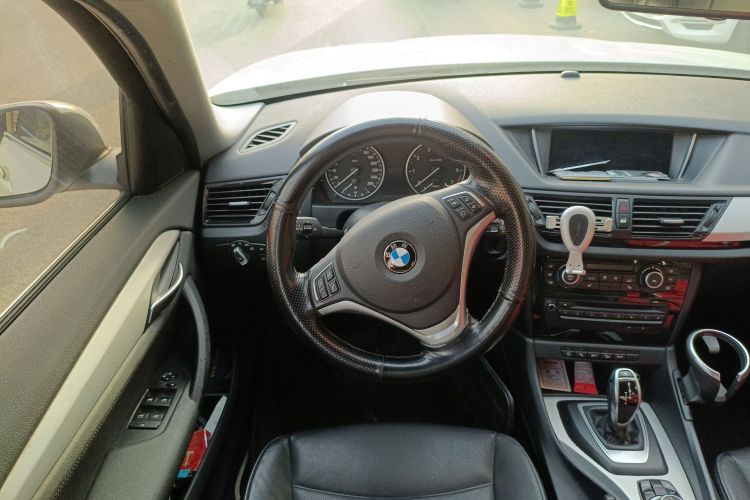 宝马X1 2015款 xDrive20i 时尚型局部细节13