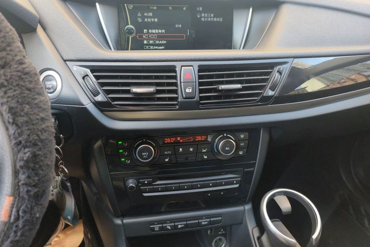 宝马X1 2015款 sDrive18i 领先晋级版中控内饰16