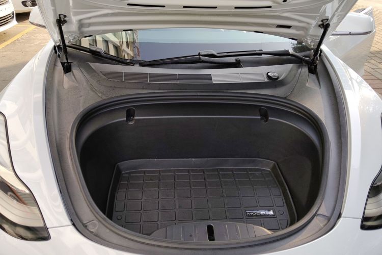 特斯拉 Model 3 2019款 标准续航后驱升级版局部细节24