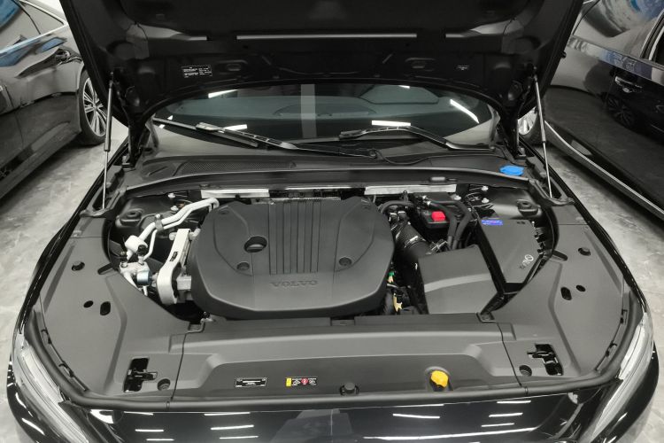 沃尔沃S90 2022款 B5 智逸豪华版机舱底盘24