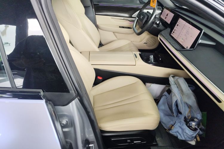 小鹏P7 2022款 480G+局部细节41