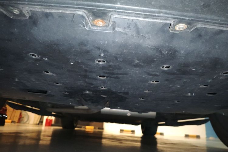 理想汽车 理想L9 2022款 Max局部细节9008