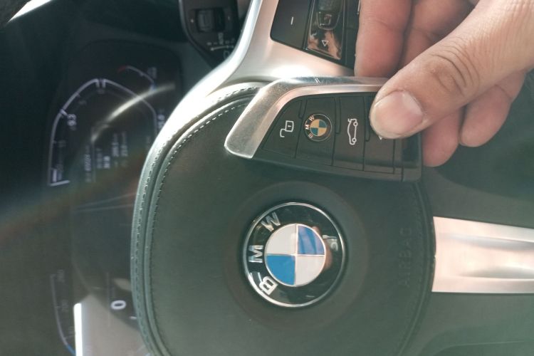 宝马3系 2021款 改款 325Li xDrive M运动套装中控内饰11