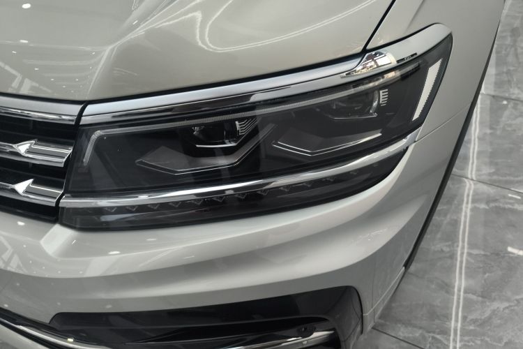 大众 途观L 2019款 330TSI 自动两驱R-Line旗舰版 国VI局部细节36