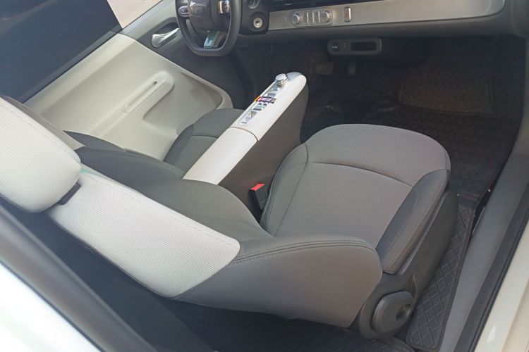 长安启源 长安Lumin 2025款 205km 香沁款局部细节41