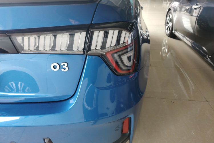 领克03 2019款 2.0TD 自动劲Pro版车身外观9