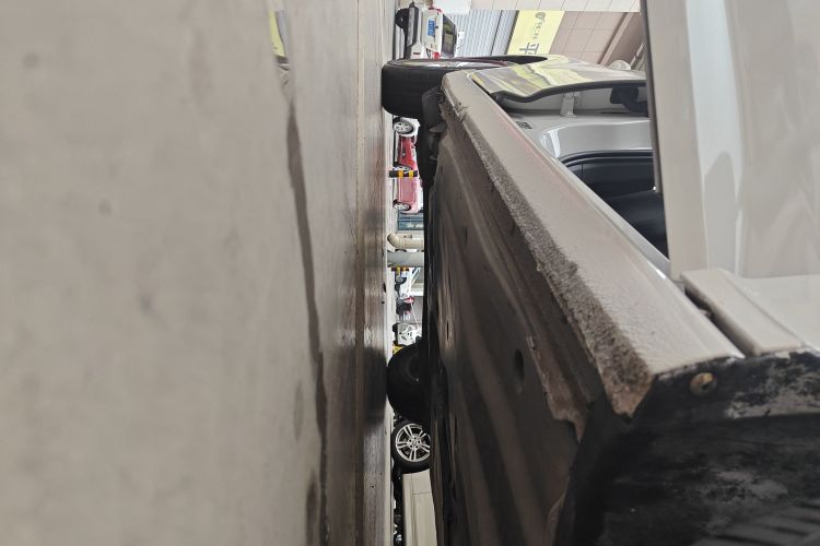 大众 朗逸 2022款 1.5L 自动风尚版机舱底盘29