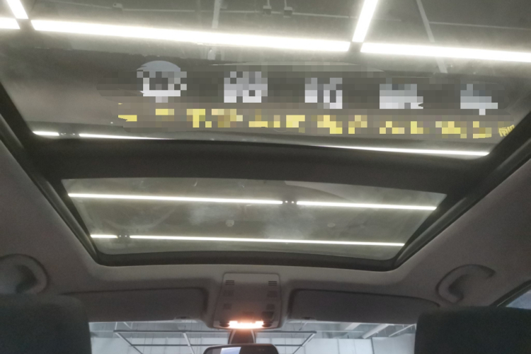 宝马X1 2014款 sDrive18i 时尚型中控内饰22