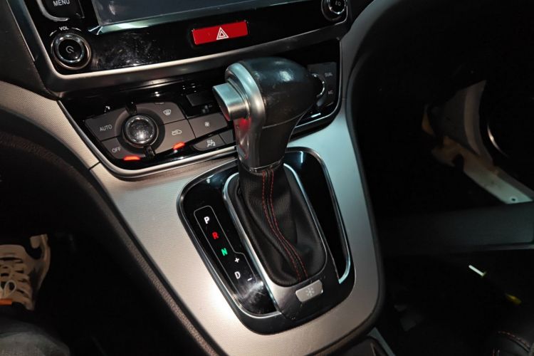 哈弗H6 2017款 蓝标 运动版 1.5T 自动两驱豪华型中控内饰18