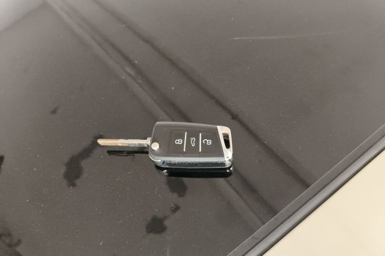 大众 朗逸 2018款 1.5L 自动舒适版 国V中控内饰7001