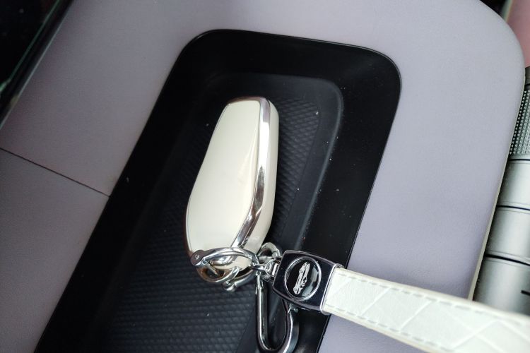 比亚迪 海豚 2023款 420km 时尚版中控内饰11