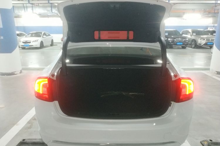 沃尔沃S60 2016款 S60L T5 智驭版局部细节23