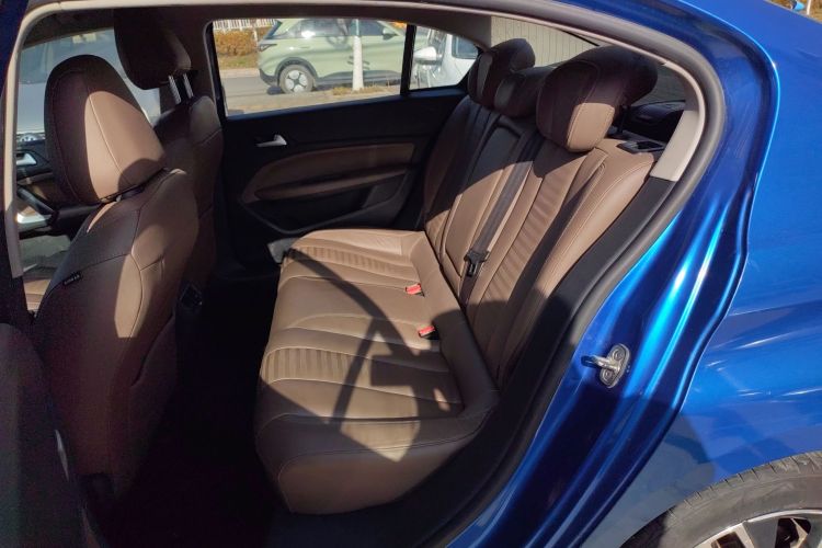 标致408 2019款 350THP 自动至尊版 国V中控内饰21