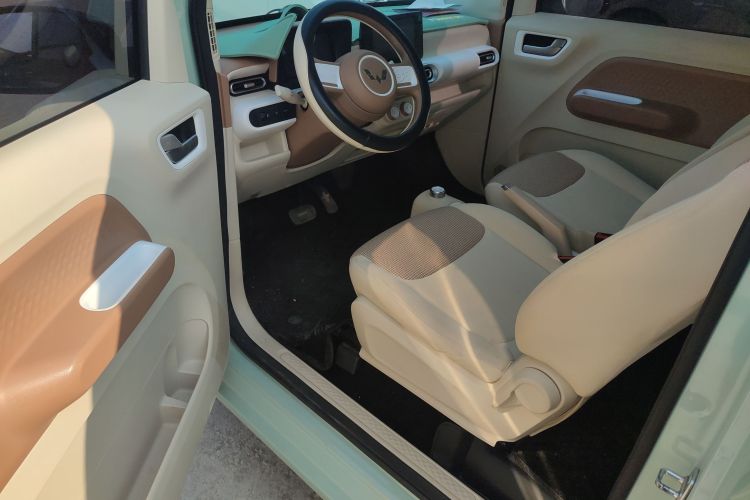 五菱汽车 宏光MINIEV 2024款 第三代 170km中控内饰20