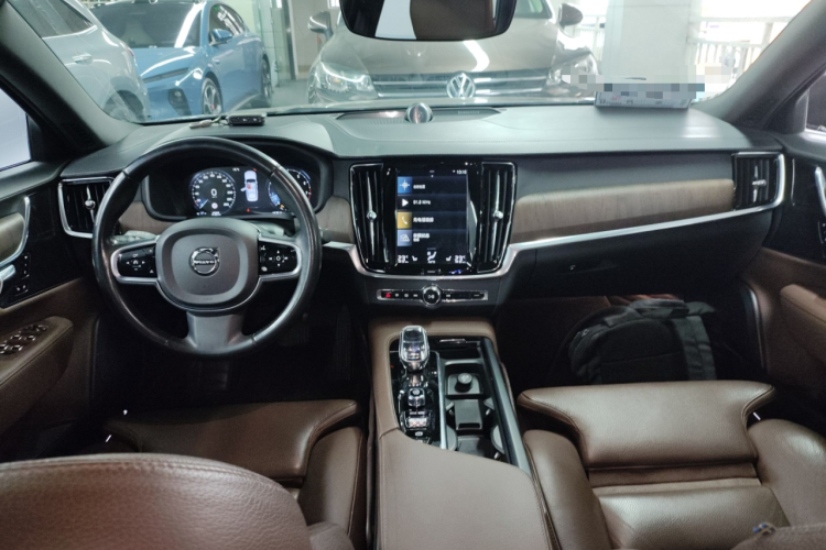 沃尔沃S90 2021款 B5 智远豪华版中控内饰7002