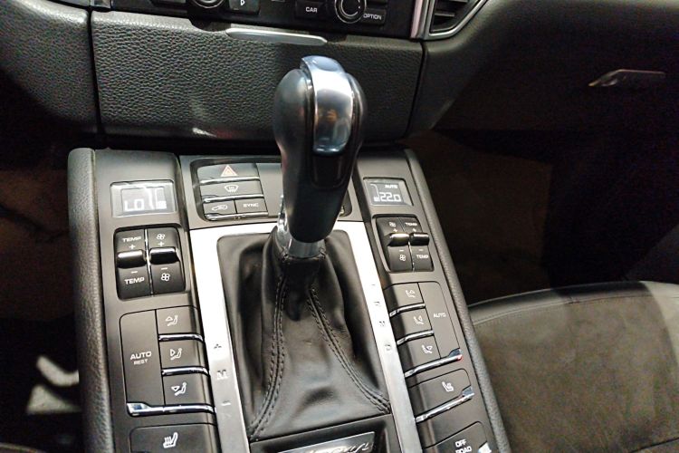 保时捷 2014款 Macan 2.0T中控内饰18