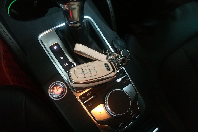 奥迪A3 2020款 Limousine 35 TFSI 时尚型 国VI中控内饰11