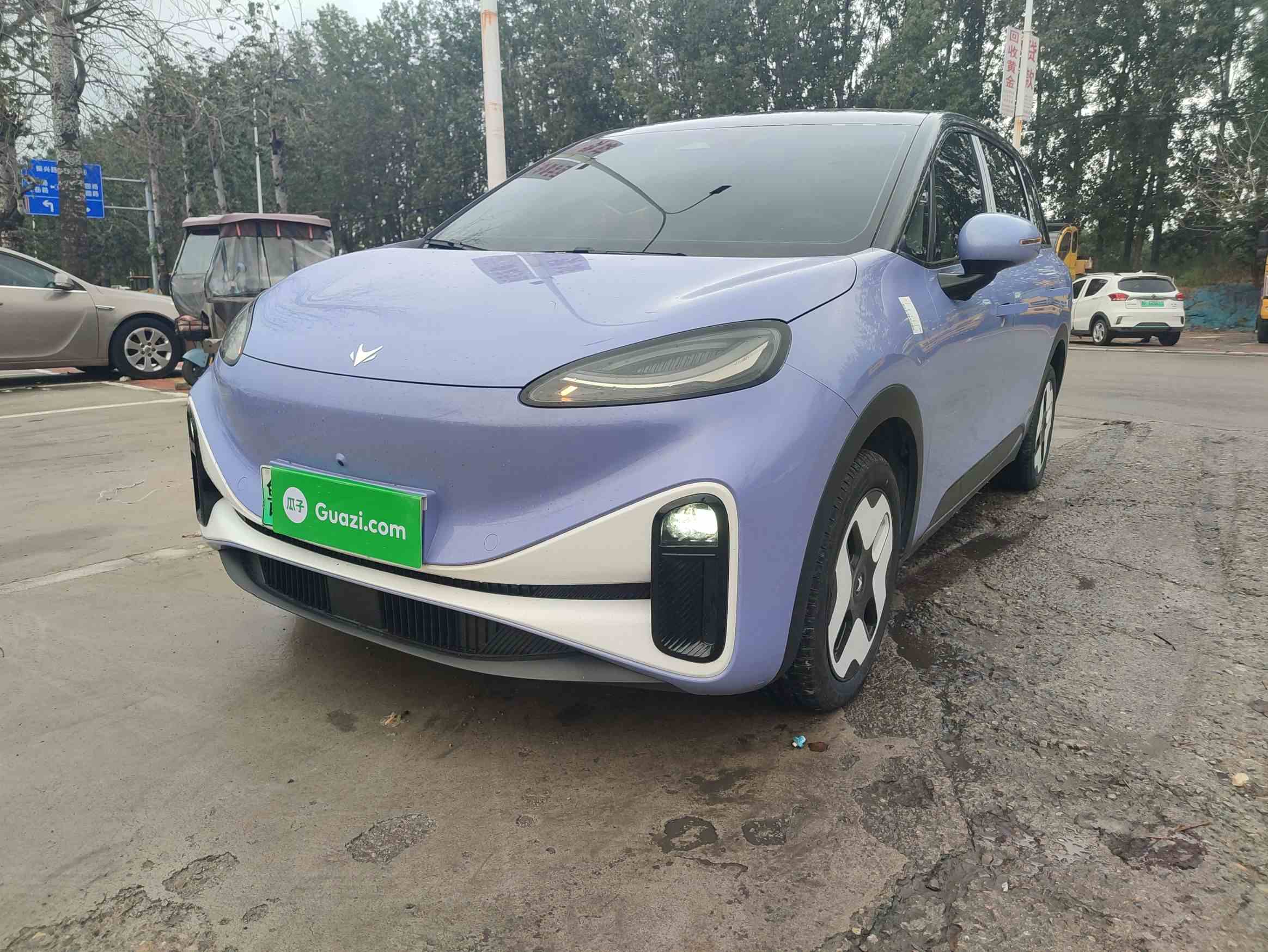 ARCFOX极狐 极狐考拉 2023款 家庭版Pro(2)