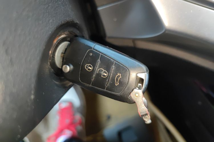 海马S5 2019款 160 手动豪华型中控内饰7001