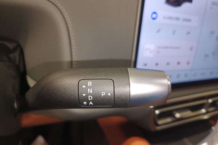 理想汽车 理想L9 2022款 Max中控内饰18