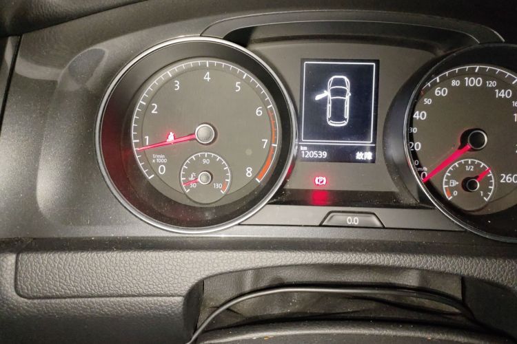 大众 高尔夫 2018款 230TSI 手动舒适型中控内饰15