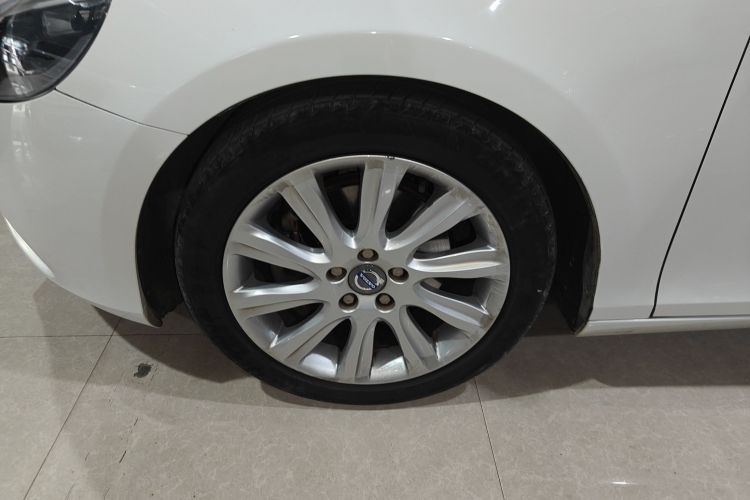 沃尔沃V40 2015款 1.6T 智逸版车身外观6007