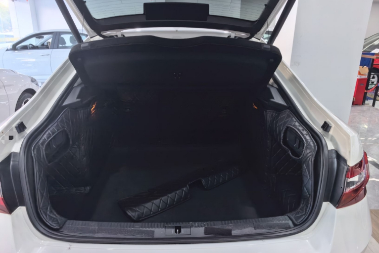 斯柯达 速派 2018款 TSI330 DSG舒适版 国V局部细节23