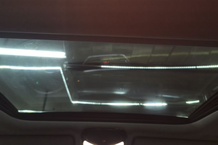 宝马3系 2020款 325i M运动套装中控内饰22