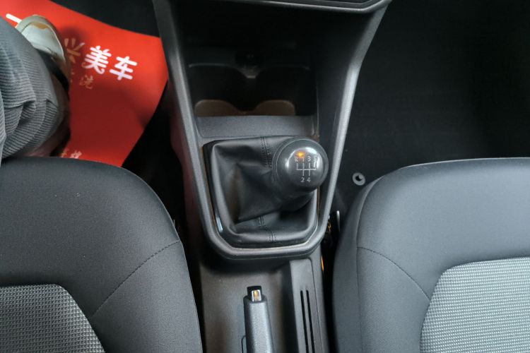 大众 捷达 2019款 梦想版 1.5L 手动时尚型中控内饰18