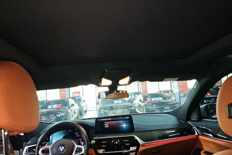 宝马6系GT 2022款 630i M运动套装中控内饰22