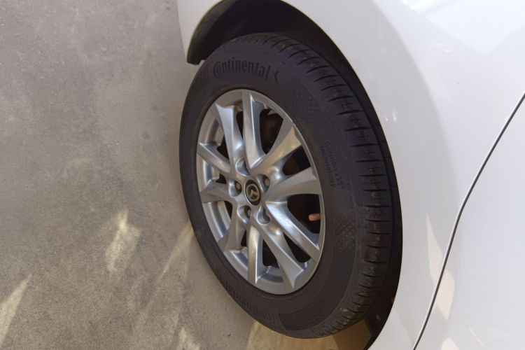 马自达3 昂克赛拉 2014款 三厢 1.5L 手动舒适型车身外观6008