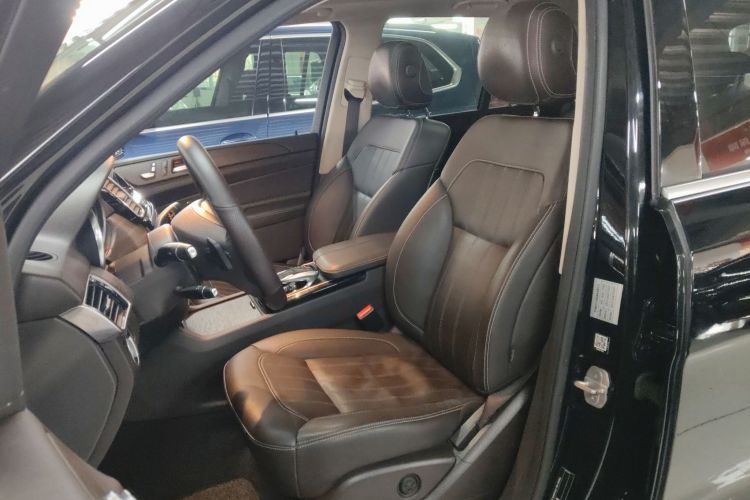 奔驰GLE 2015款 GLE 400 4MATIC局部细节19