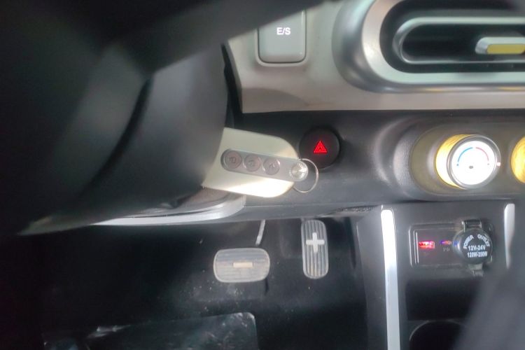 五菱汽车 宏光MINIEV 2024款 第三代 170km中控内饰11