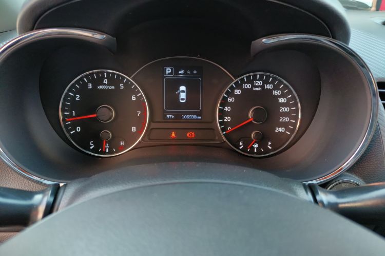 起亚K3 2016款 1.6L 自动GLS中控内饰14