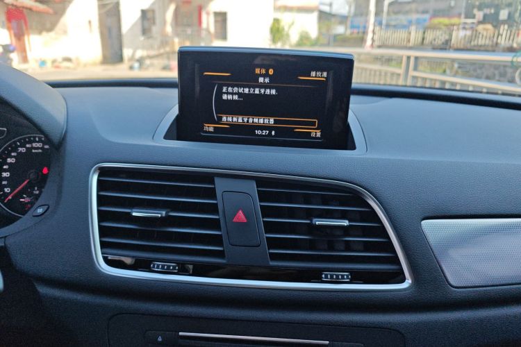 奥迪Q3 2016款 30 TFSI 风尚型中控内饰16