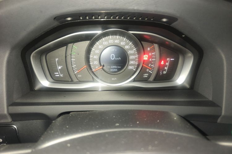 沃尔沃S60 2018款 S60L T3 智进版中控内饰14