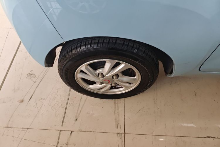 五菱汽车 宏光MINIEV 2020款 自在款 磷酸铁锂车身外观6008