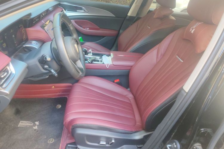 红旗H5 2023款 2.0T 自动智联旗享版中控内饰19