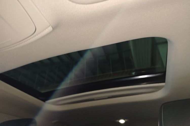 福特 蒙迪欧 2017款 EcoBoost 200 时尚型中控内饰22