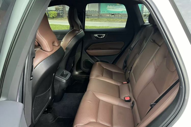 沃尔沃XC60 2023款 B5 四驱智远豪华版中控内饰21