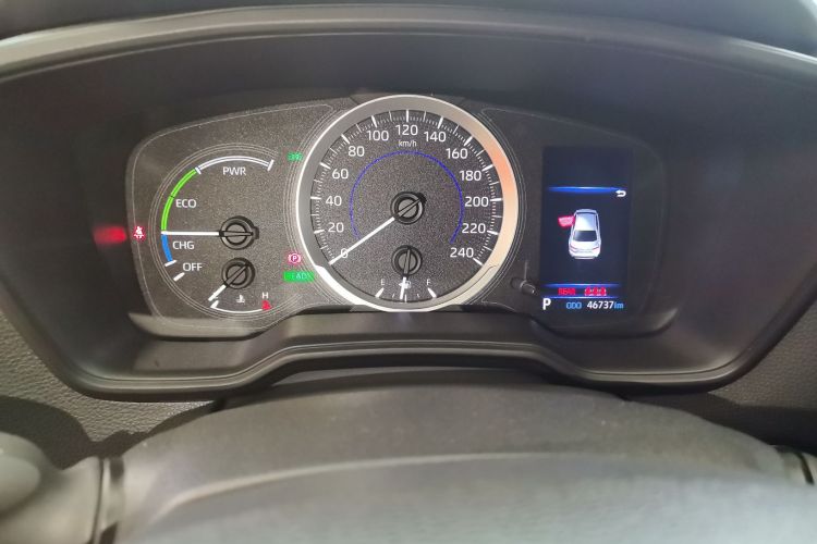 丰田 雷凌 2021款 双擎 1.8H E-CVT运动版局部细节14