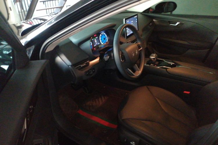 红旗E-QM5 2021款 网约充电 基础版 5座中控内饰7003